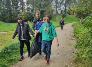 Akcja "Sprzątanie świata"